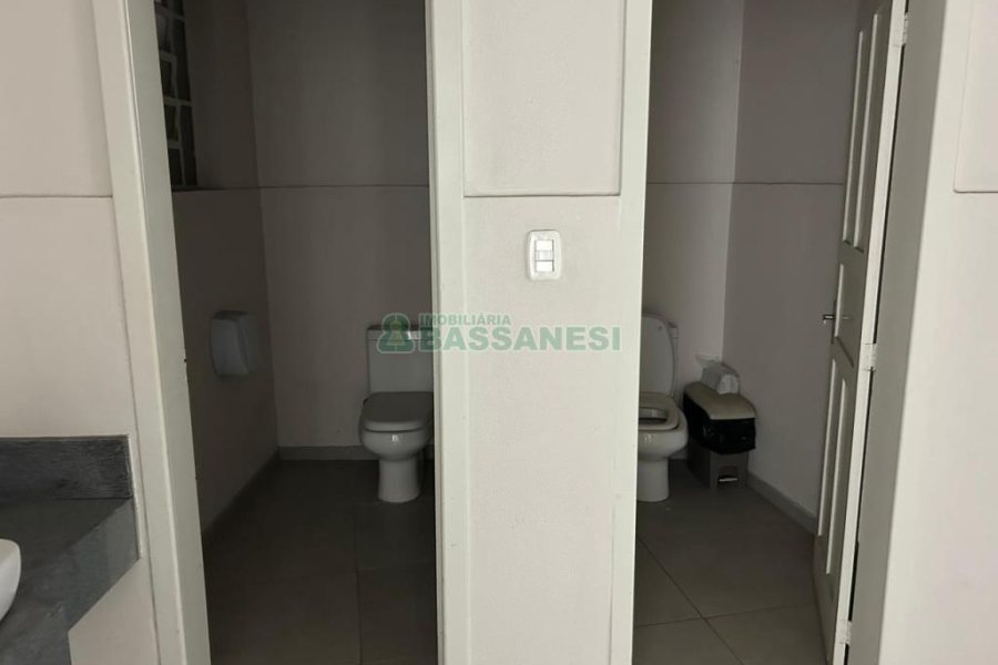 Loja com 60m², no bairro Rio Branco em Caxias do Sul para Alugar