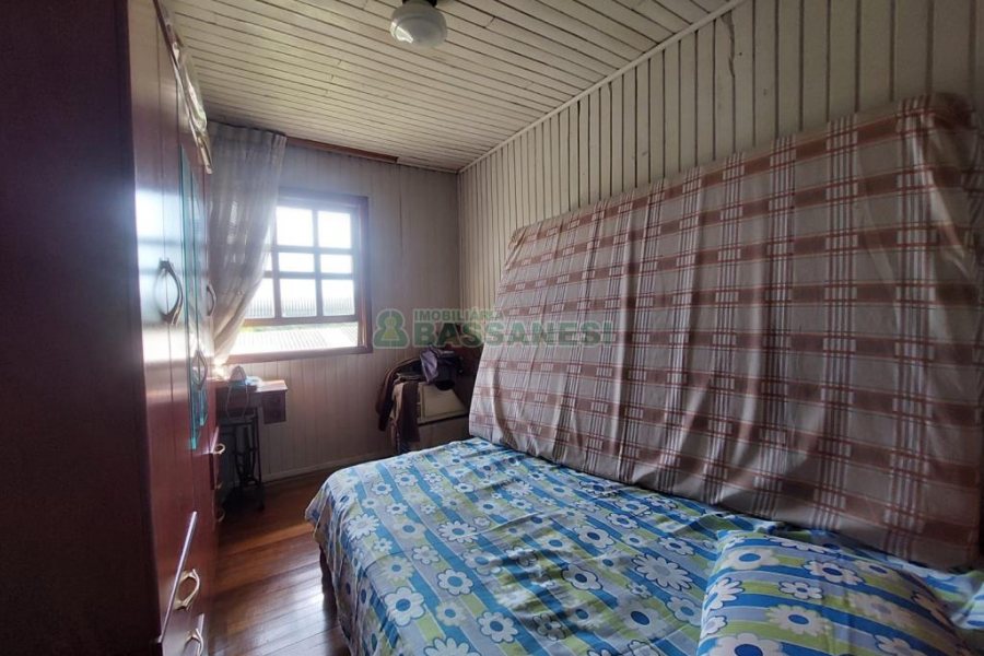 Casa com 143m², 5 dormitórios, no bairro São Ciro em Caxias do Sul para Comprar