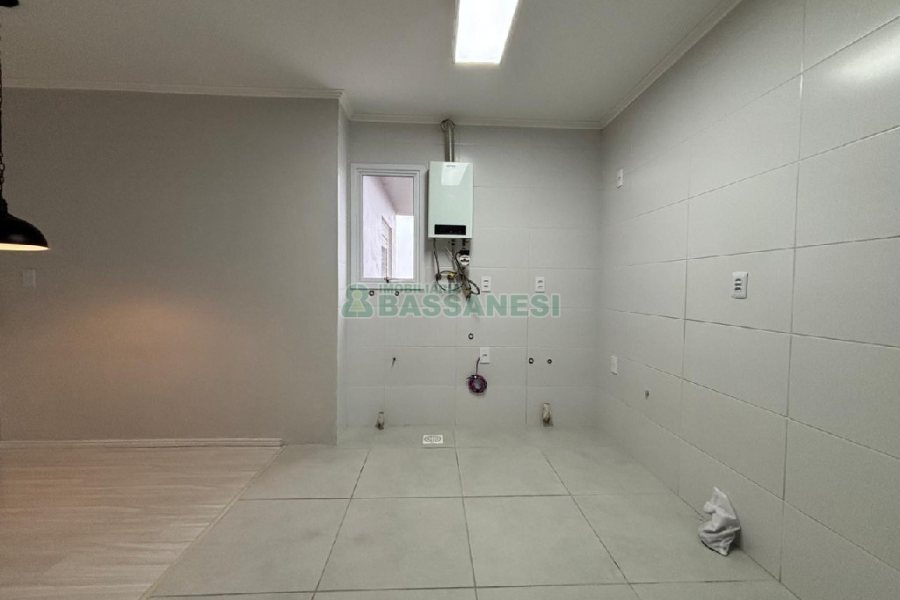 Apartamento com 62m², 2 dormitórios, 2 vagas, no bairro Bela Vista em Caxias do Sul para Alugar