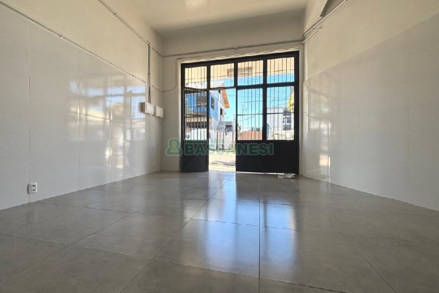 Loja, no bairro Rio Branco em Caxias do Sul para Alugar