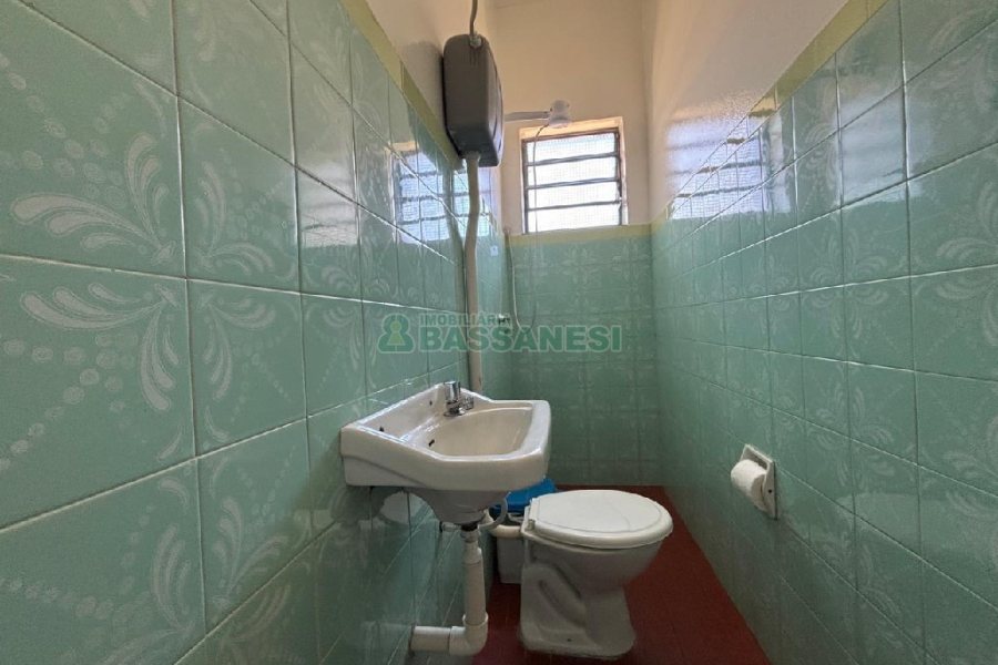 Loja, no bairro Rio Branco em Caxias do Sul para Alugar