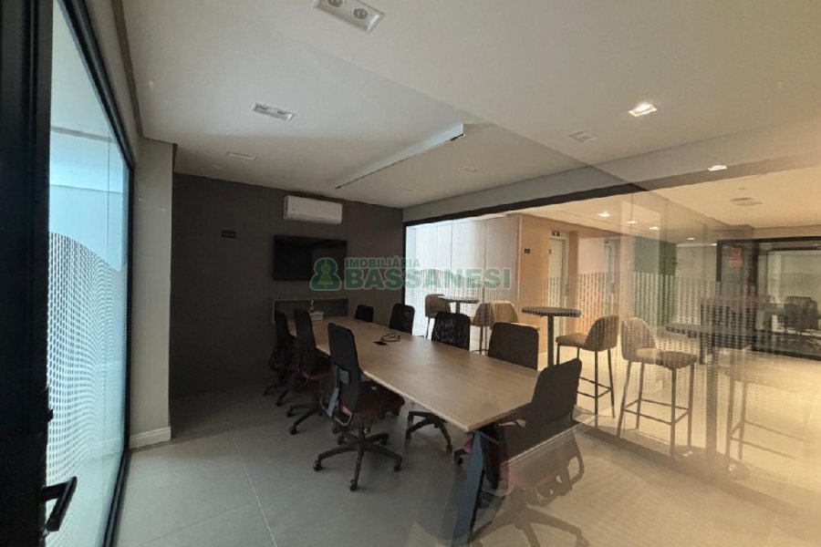 Sala com 32m², 1 vaga, no bairro Exposição em Caxias do Sul para Alugar