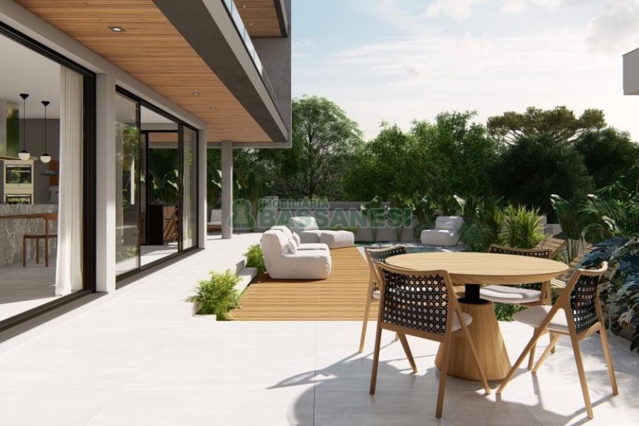 Casa com 351m², 3 dormitórios, 2 vagas, no bairro Nossa Senhora da Saúde em Caxias do Sul para Comprar