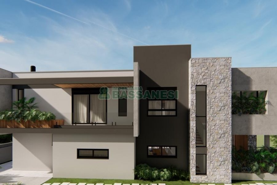 Casa com 351m², 3 dormitórios, 2 vagas, no bairro Nossa Senhora da Saúde em Caxias do Sul para Comprar