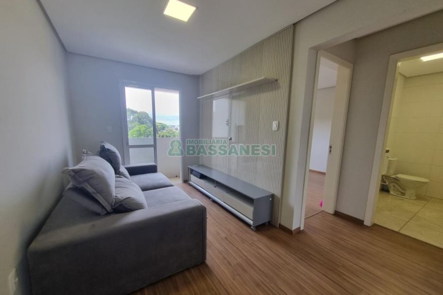 Apartamento com 52m², 2 dormitórios, 1 vaga, no bairro Cidade Nova em Caxias do Sul para Alugar