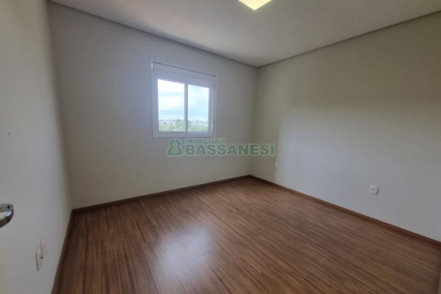 Apartamento com 52m², 2 dormitórios, 1 vaga, no bairro Cidade Nova em Caxias do Sul para Alugar