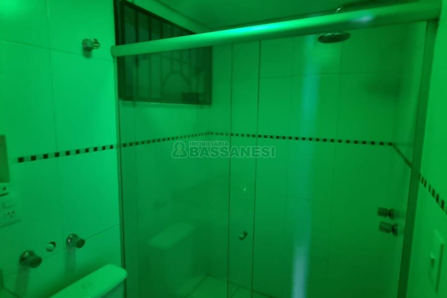 Apartamento com 102m², 3 dormitórios, 2 vagas, no bairro Centro em Caxias do Sul para Comprar