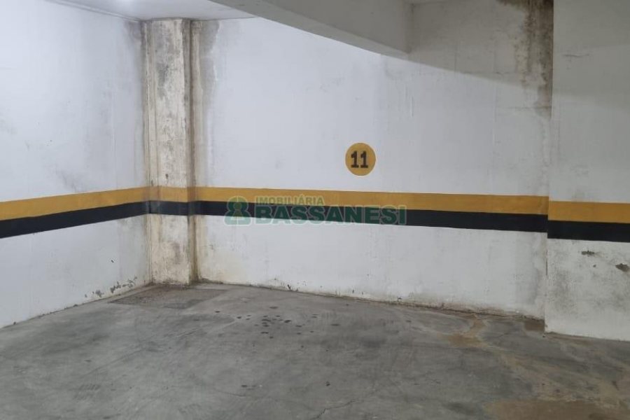 Apartamento com 102m², 3 dormitórios, 2 vagas, no bairro Centro em Caxias do Sul para Comprar