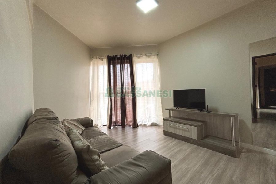 Apto Mobiliado com 85m², 3 dormitórios, no bairro Centro em Caxias do Sul para Alugar