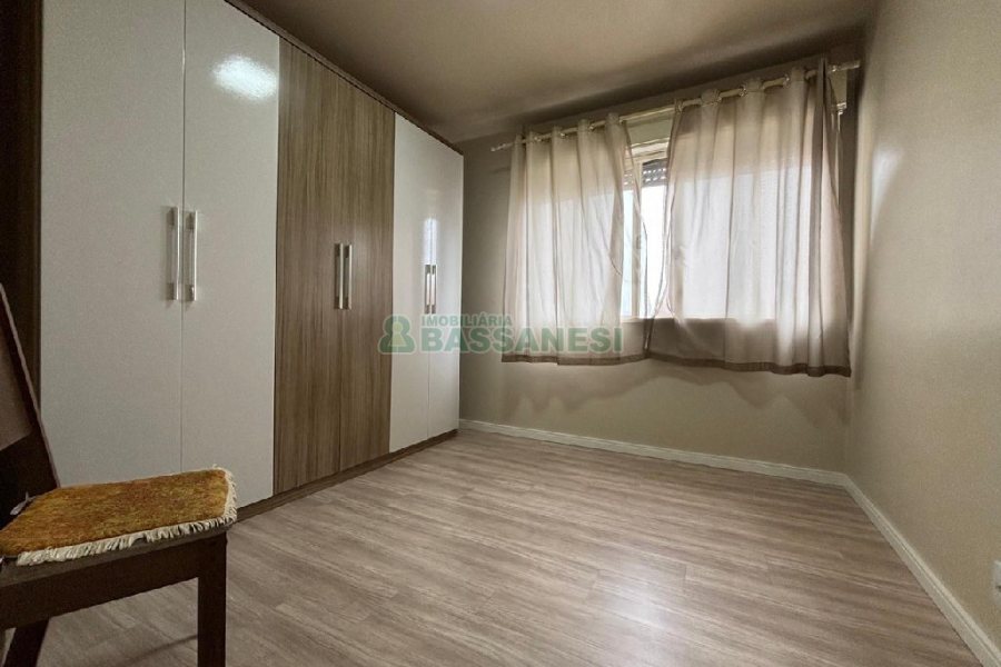 Apto Mobiliado com 85m², 3 dormitórios, no bairro Centro em Caxias do Sul para Alugar