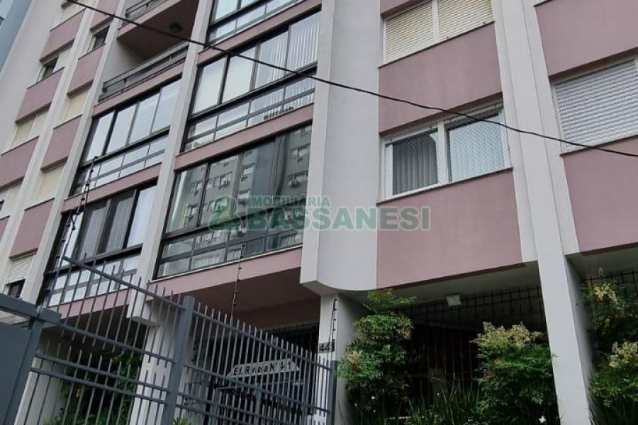 Apartamento com 130m², 3 dormitórios, 1 vaga, no bairro Centro em Caxias do Sul para Comprar