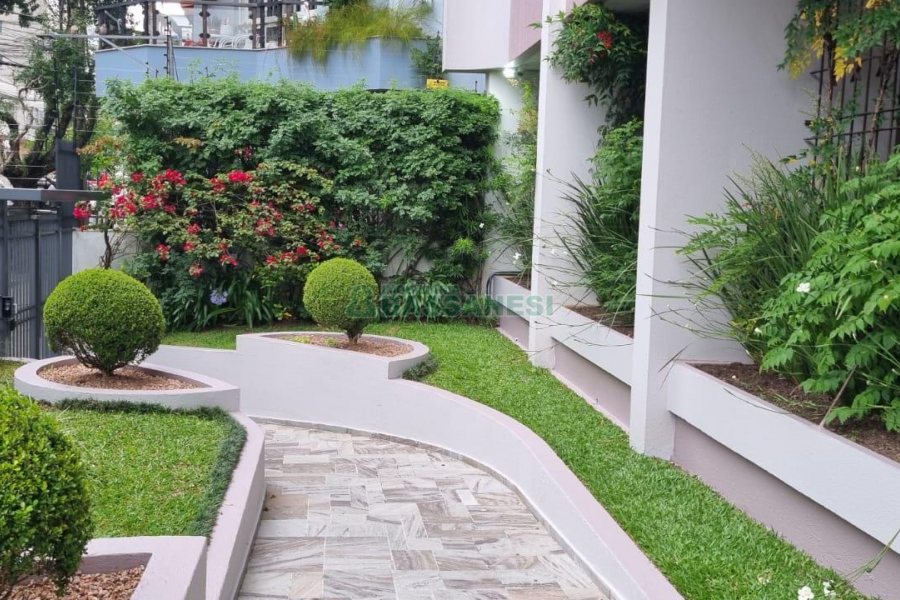 Apartamento com 130m², 3 dormitórios, 1 vaga, no bairro Centro em Caxias do Sul para Comprar