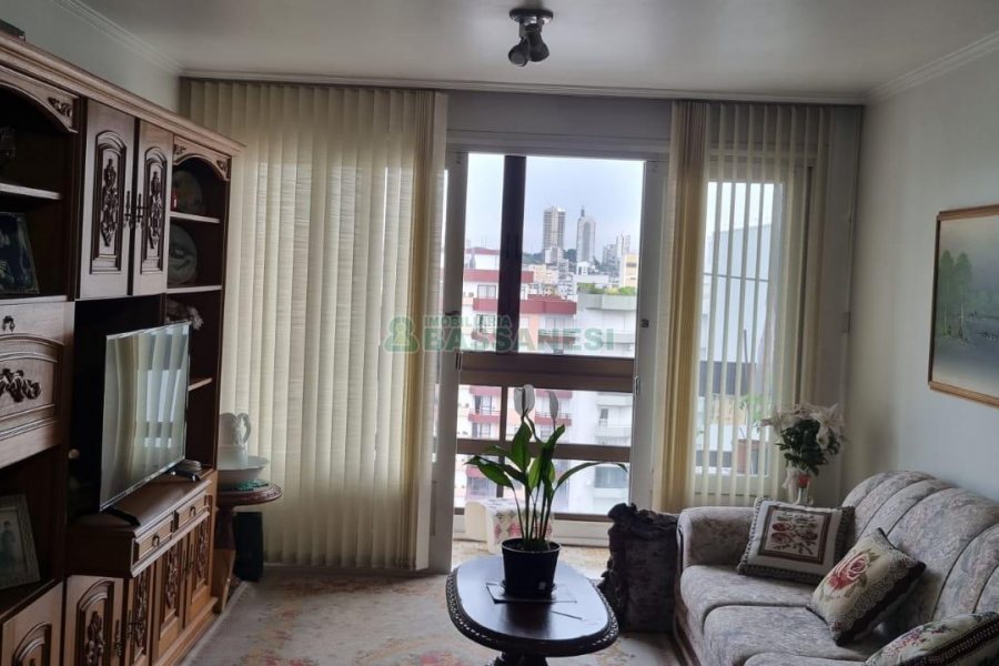 Apartamento com 130m², 3 dormitórios, 1 vaga, no bairro Centro em Caxias do Sul para Comprar