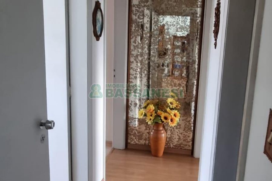 Apartamento com 130m², 3 dormitórios, 1 vaga, no bairro Centro em Caxias do Sul para Comprar