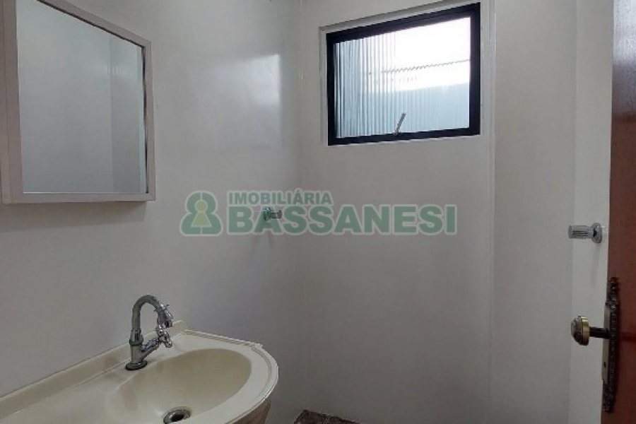 Sala com 60m², no bairro Cruzeiro em Caxias do Sul para Alugar