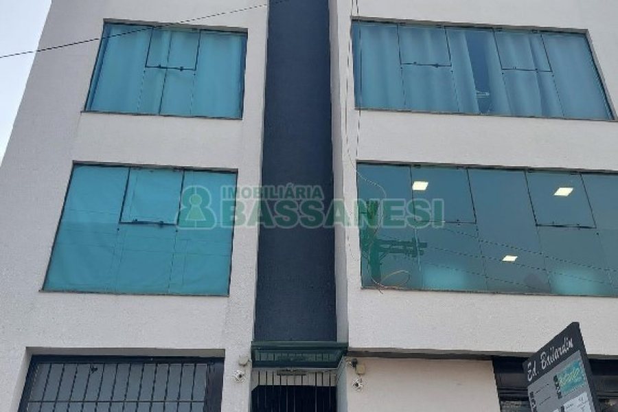 Sala com 60m², no bairro Cruzeiro em Caxias do Sul para Alugar