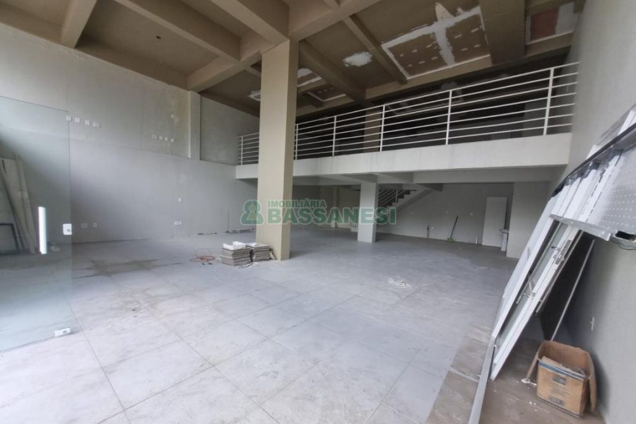 Loja com 236m², no bairro Santa Catarina em Caxias do Sul para Alugar