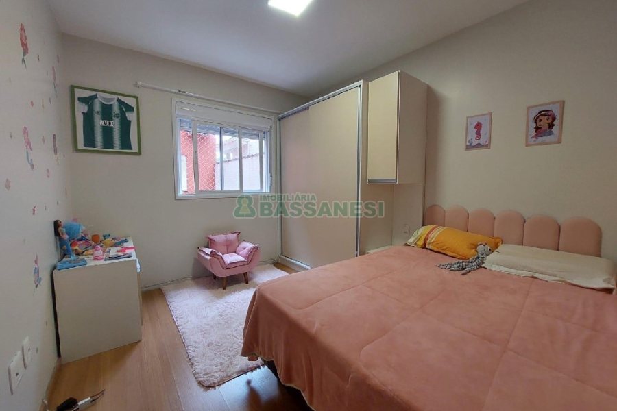 Apto Mobiliado com 64m², 2 dormitórios, 1 vaga, no bairro Vinhedos em Caxias do Sul para Alugar