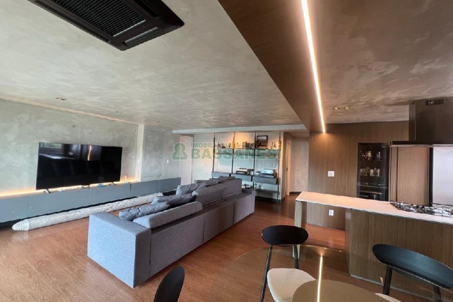 Apto Mobiliado com 145m², 3 dormitórios, 2 vagas, no bairro Panazzolo em Caxias do Sul para Alugar