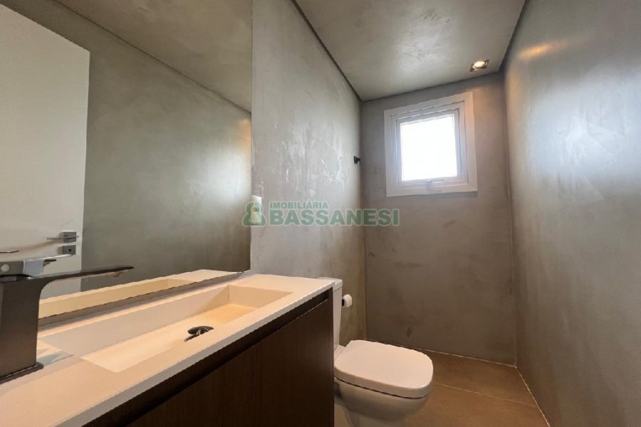 Apto Mobiliado com 145m², 3 dormitórios, 2 vagas, no bairro Panazzolo em Caxias do Sul para Alugar