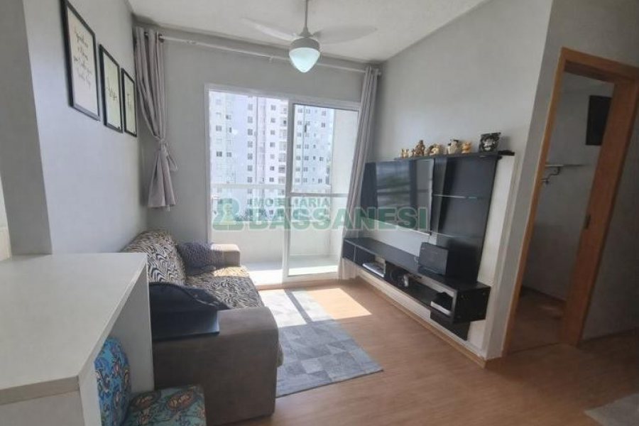 Apartamento com 49m², 2 dormitórios, 1 vaga, no bairro Panazzolo em Caxias do Sul para Alugar