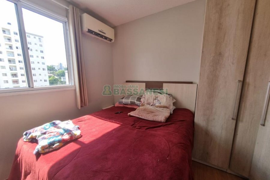 Apartamento com 49m², 2 dormitórios, 1 vaga, no bairro Panazzolo em Caxias do Sul para Alugar