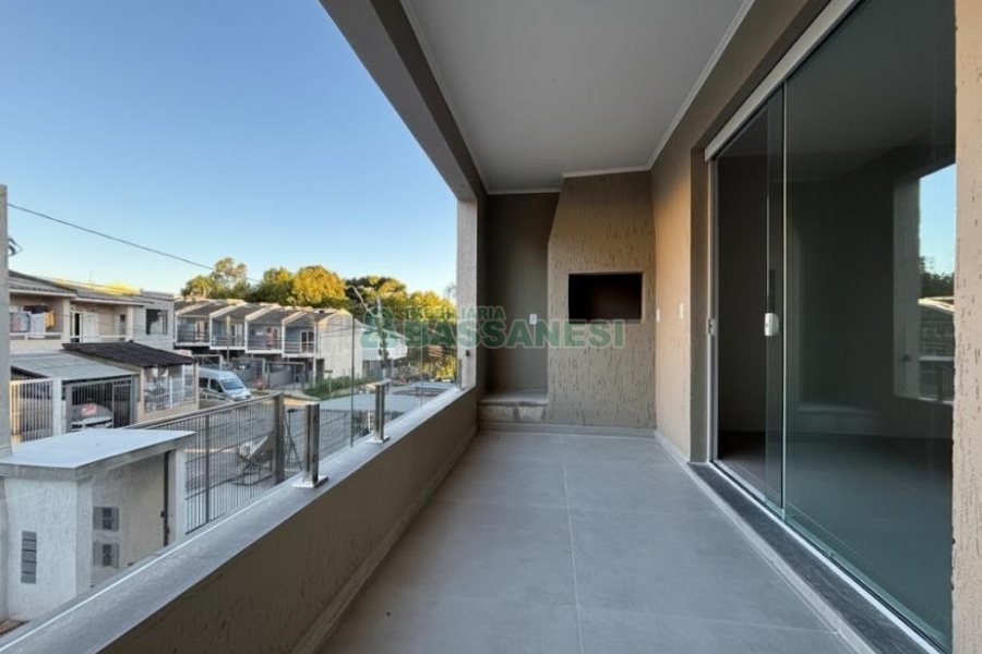 Apartamento com 95m², 3 dormitórios, 3 vagas, no bairro Tijuca em Caxias do Sul para Alugar