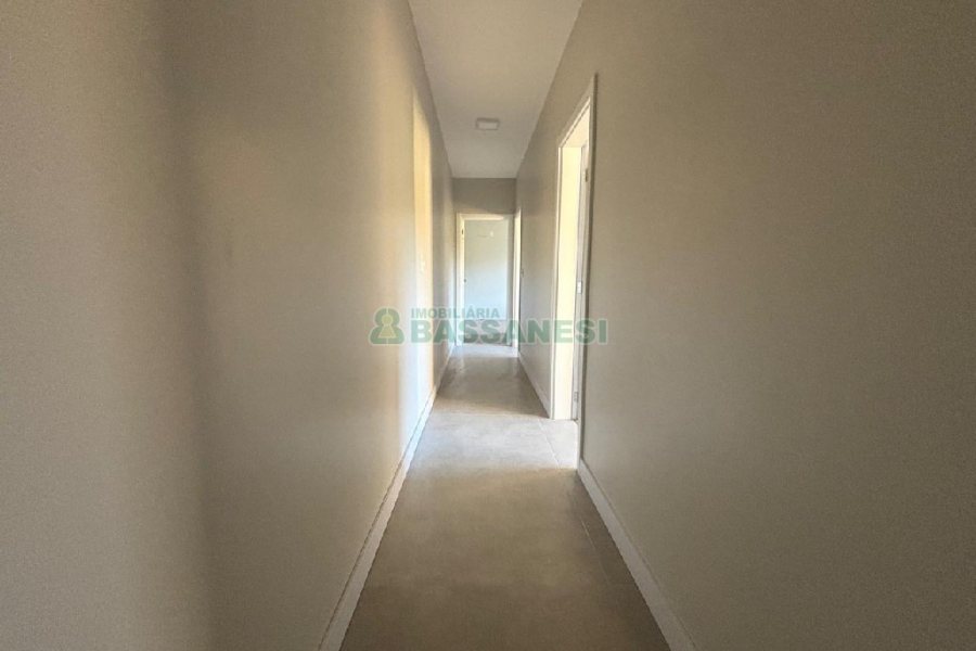 Apartamento com 95m², 3 dormitórios, 3 vagas, no bairro Tijuca em Caxias do Sul para Alugar