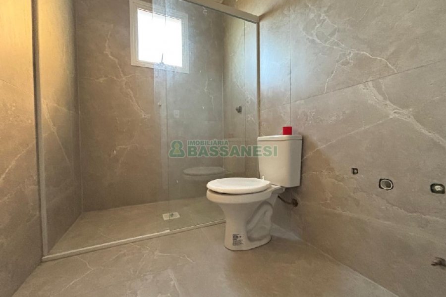 Apartamento com 95m², 3 dormitórios, 3 vagas, no bairro Tijuca em Caxias do Sul para Alugar