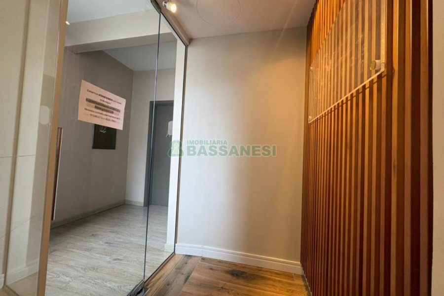 Sala com 140m², no bairro Centro em Caxias do Sul para Alugar