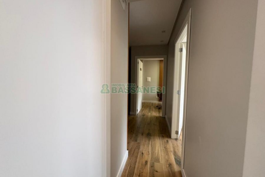 Sala com 140m², no bairro Centro em Caxias do Sul para Alugar