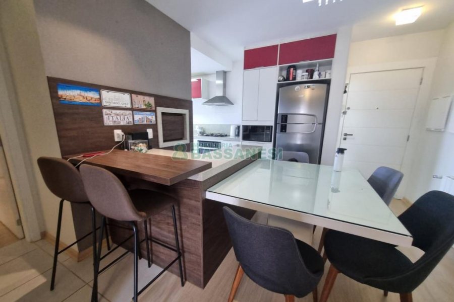Apto Mobiliado com 79m², 2 dormitórios, 2 vagas, no bairro Panazzolo em Caxias do Sul para Alugar ou Comprar