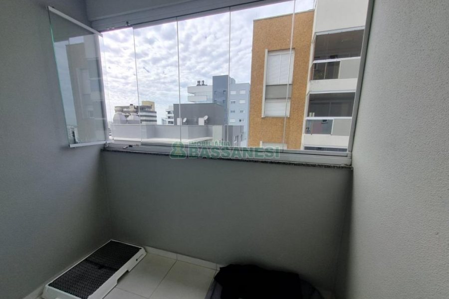 Apto Mobiliado com 79m², 2 dormitórios, 2 vagas, no bairro Panazzolo em Caxias do Sul para Alugar ou Comprar