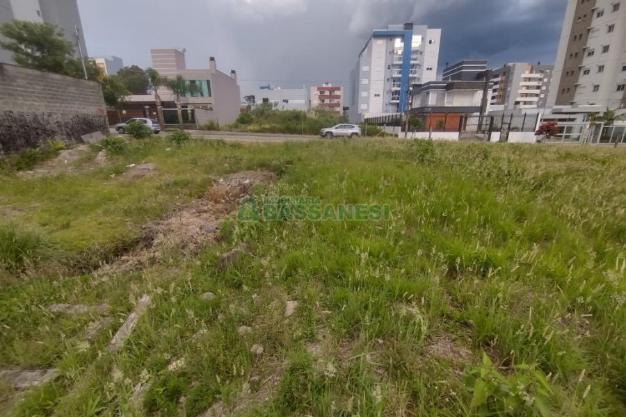 Terreno com 856m², no bairro Vila Verde em Caxias do Sul para Comprar