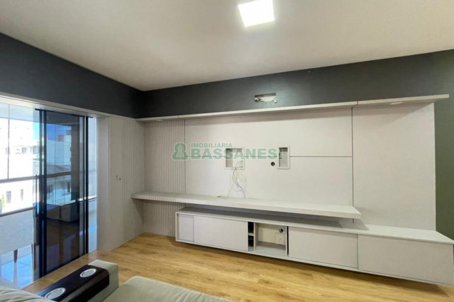 Apartamento com 108m², 3 dormitórios, 1 vaga, no bairro Pio X em Caxias do Sul para Comprar