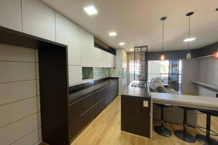 Apartamento com 108m², 3 dormitórios, 1 vaga, no bairro Pio X em Caxias do Sul para Comprar