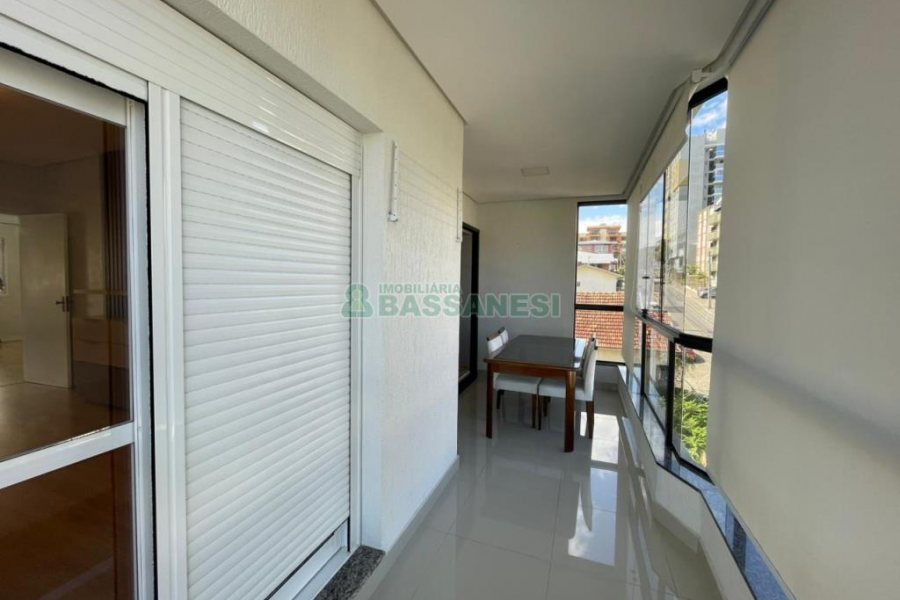 Apartamento com 108m², 3 dormitórios, 1 vaga, no bairro Pio X em Caxias do Sul para Comprar