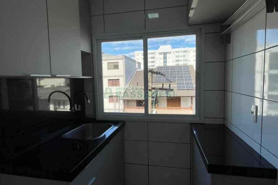 Apartamento com 108m², 3 dormitórios, 1 vaga, no bairro Pio X em Caxias do Sul para Comprar