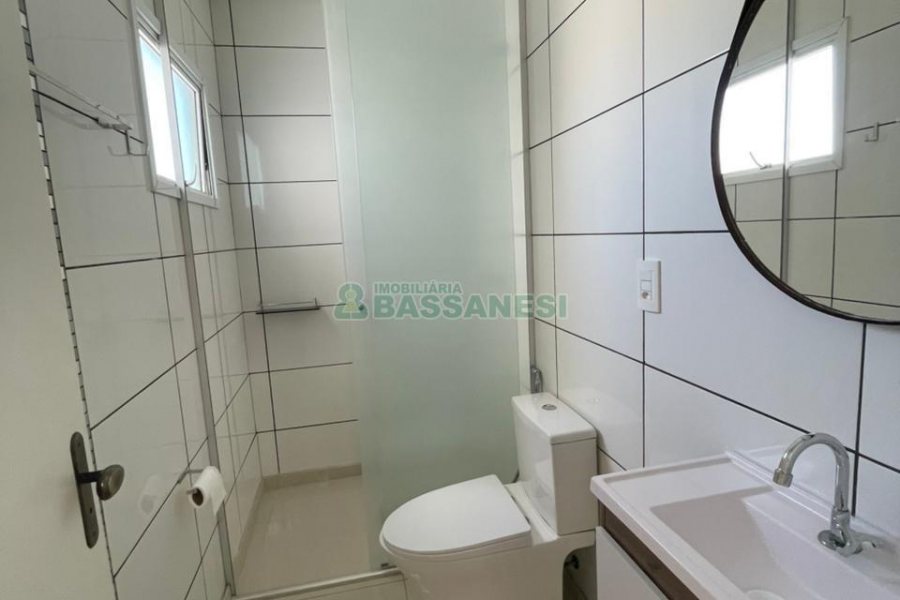 Apartamento com 108m², 3 dormitórios, 1 vaga, no bairro Pio X em Caxias do Sul para Comprar