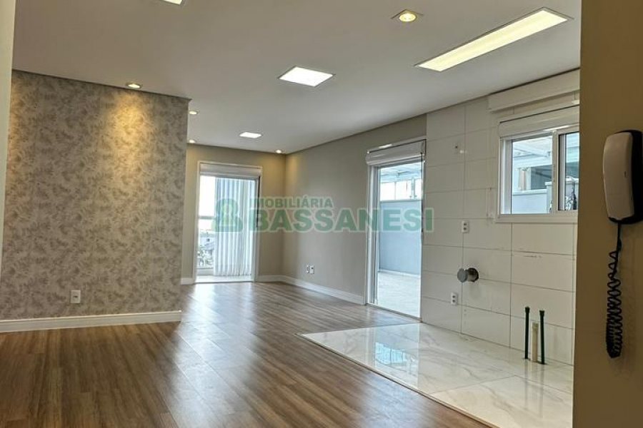 Apartamento com 109m², 2 dormitórios, 2 vagas, no bairro Morada dos Alpes em Caxias do Sul para Alugar