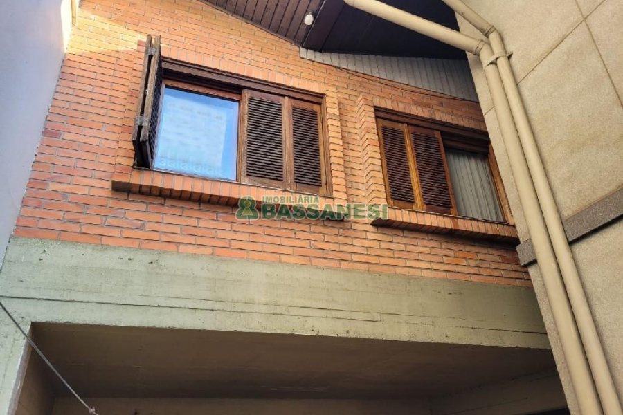 Casa com 63m², 2 dormitórios, no bairro Bela Vista em Caxias do Sul para Alugar