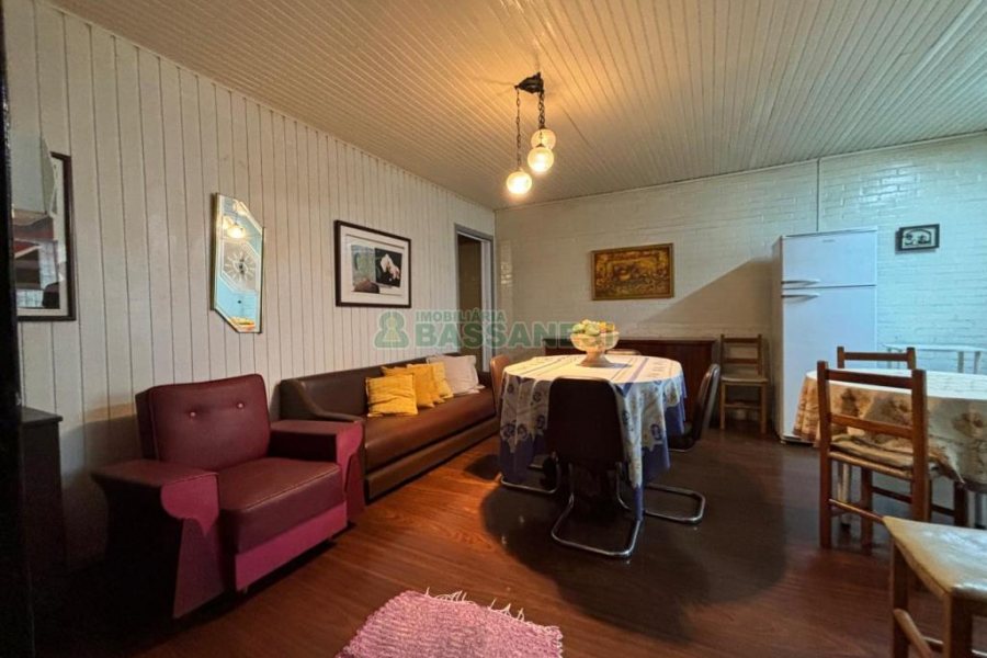 Casa com 63m², 2 dormitórios, no bairro Bela Vista em Caxias do Sul para Alugar