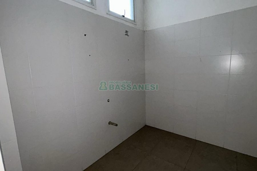 Sala com 480m², no bairro Centro em Caxias do Sul para Alugar
