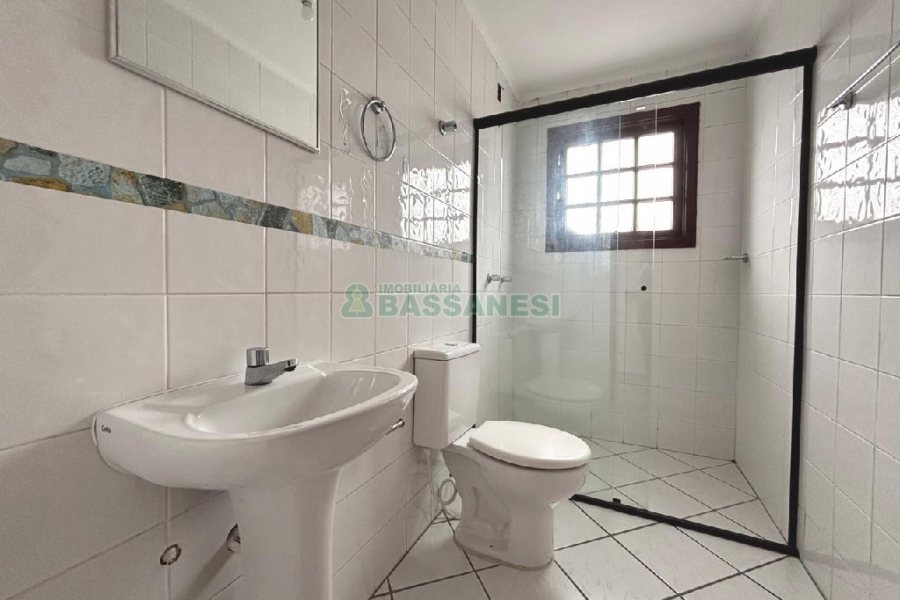 Apto Mobiliado com 220m², 3 dormitórios, 2 vagas, no bairro Medianeira em Caxias do Sul para Alugar