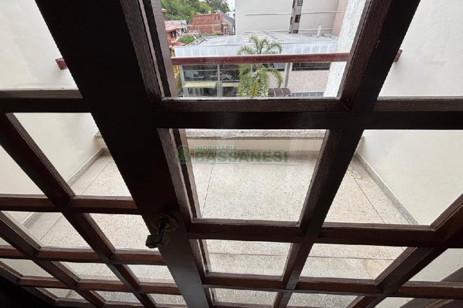 Apto Mobiliado com 220m², 3 dormitórios, 2 vagas, no bairro Medianeira em Caxias do Sul para Alugar