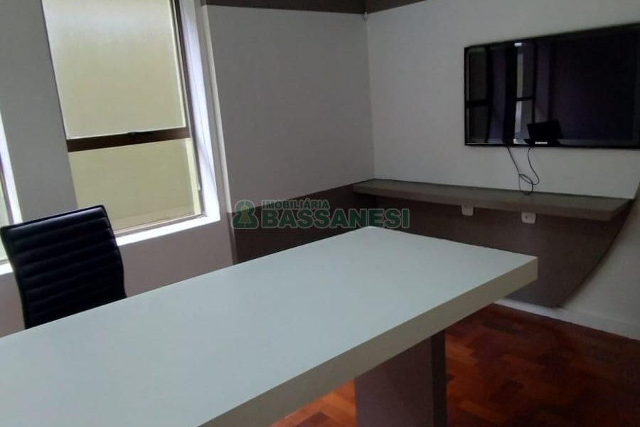 Sala com 50m², 1 vaga, no bairro Rio Branco em Caxias do Sul para Alugar