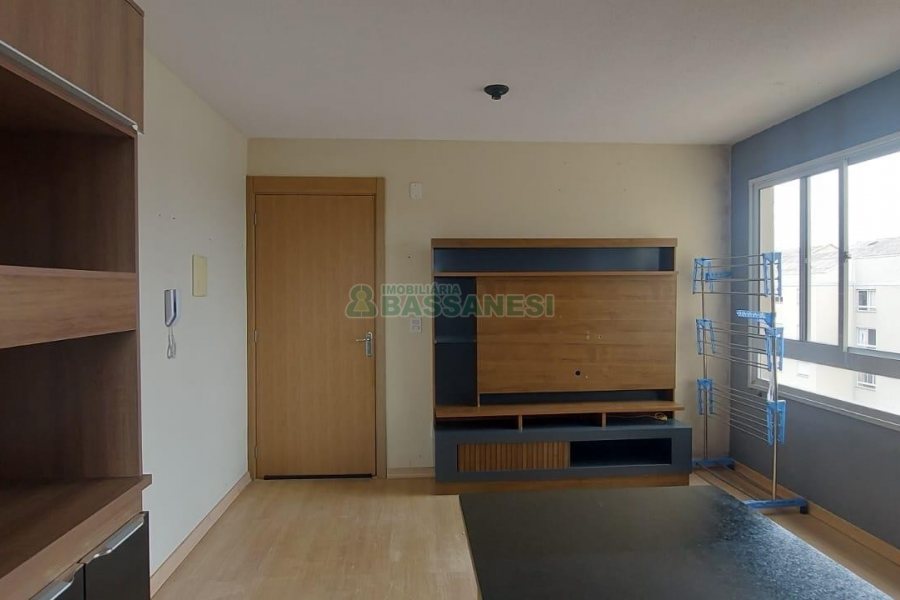 Apartamento com 44m², 2 dormitórios, 1 vaga, no bairro Nossa Senhora das Graças em Caxias do Sul para Alugar