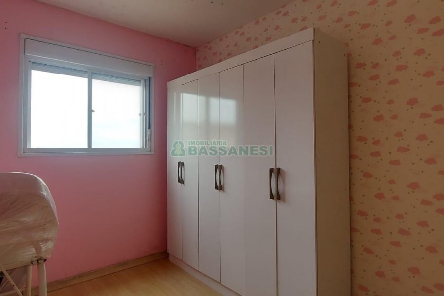 Apartamento com 44m², 2 dormitórios, 1 vaga, no bairro Nossa Senhora das Graças em Caxias do Sul para Alugar