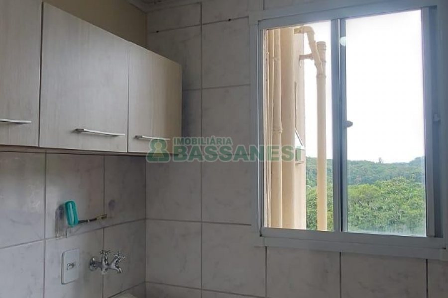 Apartamento com 44m², 2 dormitórios, 1 vaga, no bairro Nossa Senhora das Graças em Caxias do Sul para Alugar