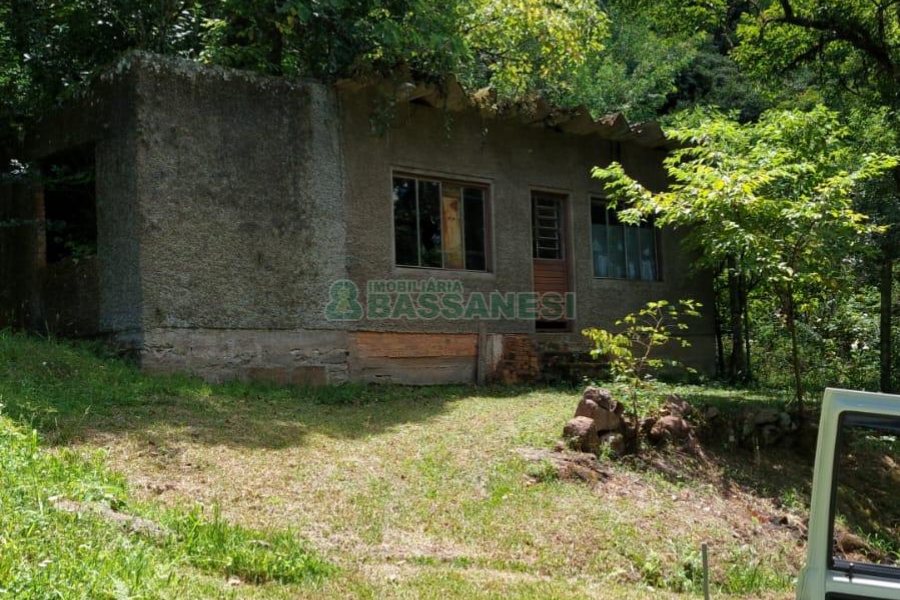 Terreno, no bairro Linha Feijo em Caxias do Sul para Comprar